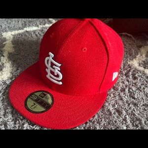 7 1/2 Cardinals hat, never worn